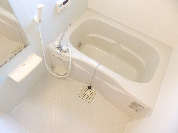 バス／シャワールーム等(同型部屋写真です。)