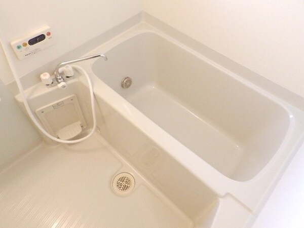 バス／シャワールーム等(同型参考写真)