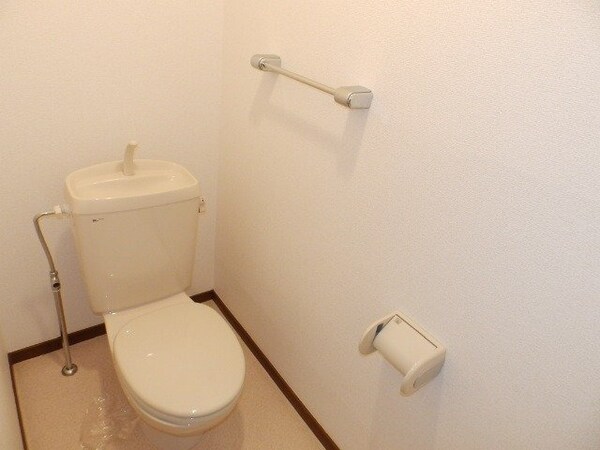 トイレ(同物件別部屋参考写真です。)