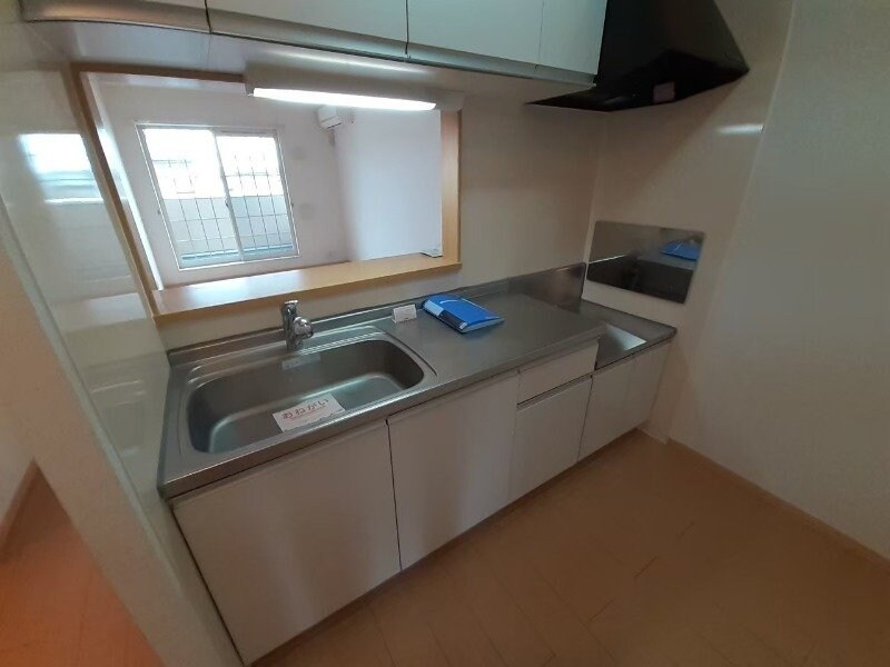 物件内観写真7　(同物件別室反転タイプ画像)