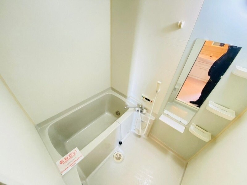 物件内観写真8　(同物件別室反転タイプ画像)