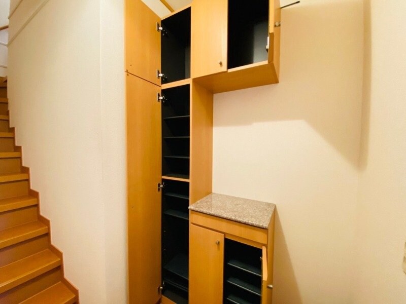 物件内観写真12　(同物件別室反転タイプ画像)