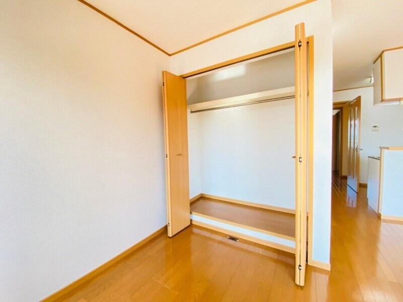 物件内観写真16　(同物件別室反転タイプ画像)