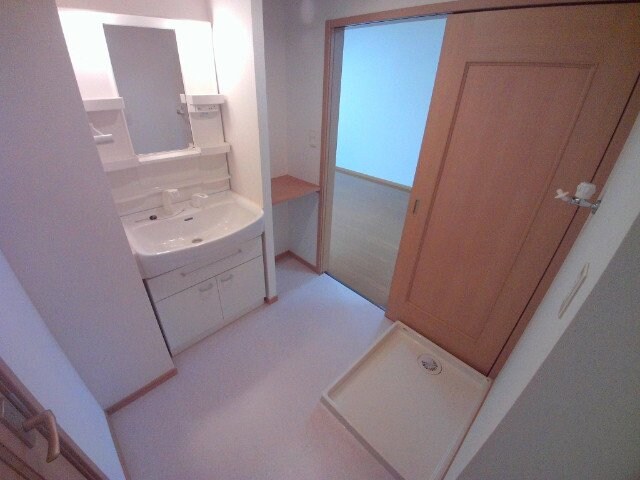 物件内観写真11　(洗面所)