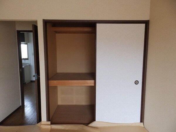 収納(同物件別室写真)