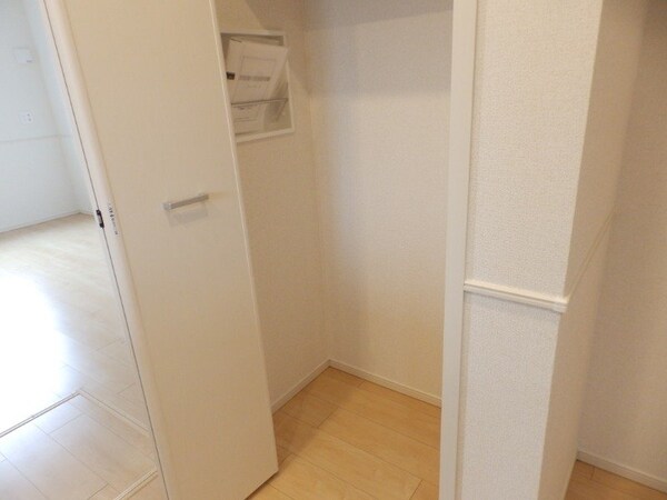 収納(別部屋参考写真です)