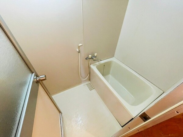 バス／シャワールーム等(同物件別部屋参考写真)