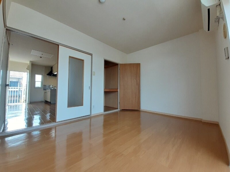 物件内観写真11　(同物件別室の画像です)