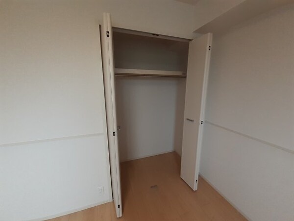 収納(同型参考写真)