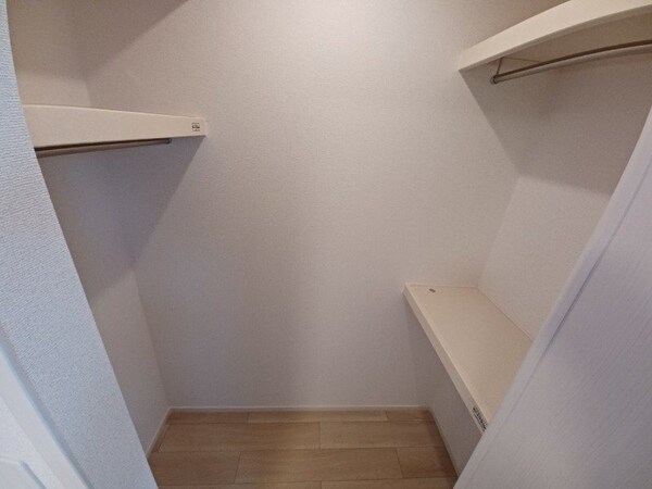 収納(同タイプのお部屋の参考写真です。)