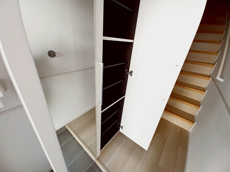 物件内観写真8　(同物件別部屋のお写真です。)