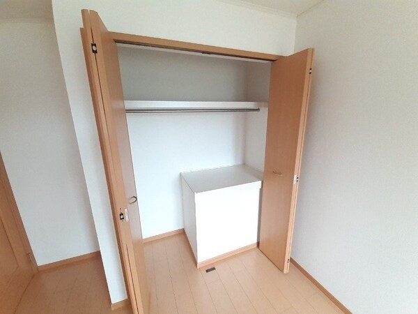 収納(同型参考写真)