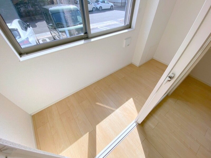 物件内観写真22　(同型、反転タイプの部屋写真)