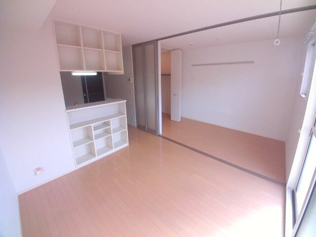 物件内観写真5　(同建物の別部屋写真です)