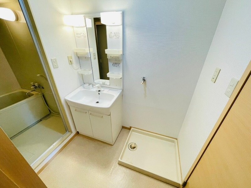 物件内観写真8　(同物件別室写真)