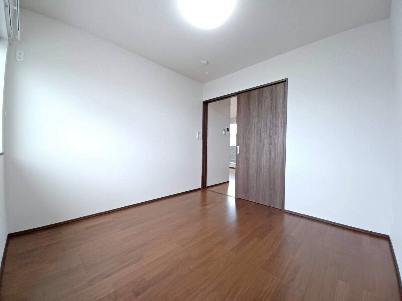 物件内観写真21　(※反転タイプの別部屋写真です)