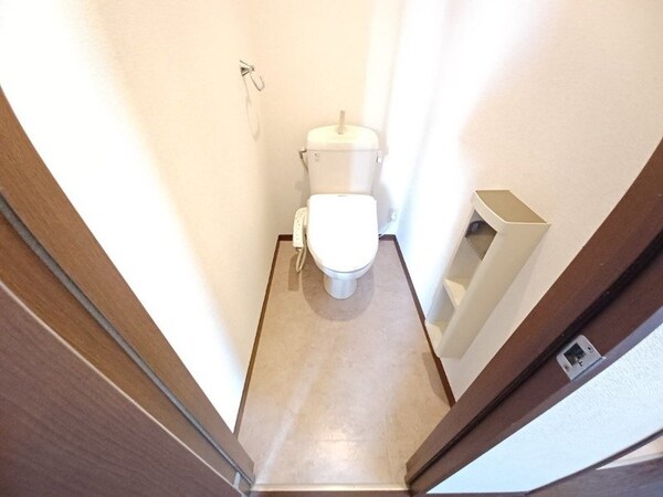 トイレ(同物件別室写真)