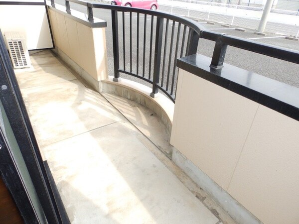 バルコニー(別部屋参考写真です。)