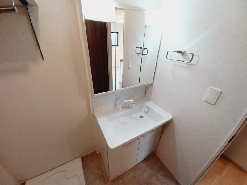 物件内観写真6　(同型参考写真)