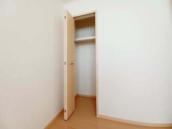収納(同タイプ部屋写真です。)