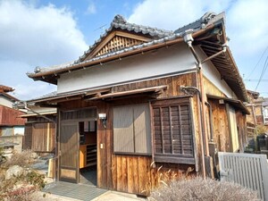寺家三丁目貸家外観写真