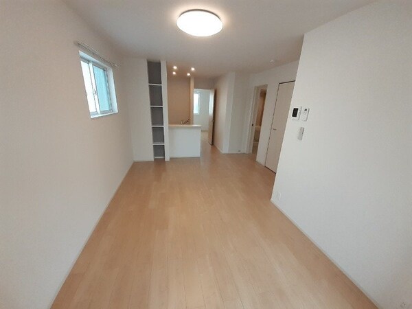 居室・リビング(反転タイプ参考写真)