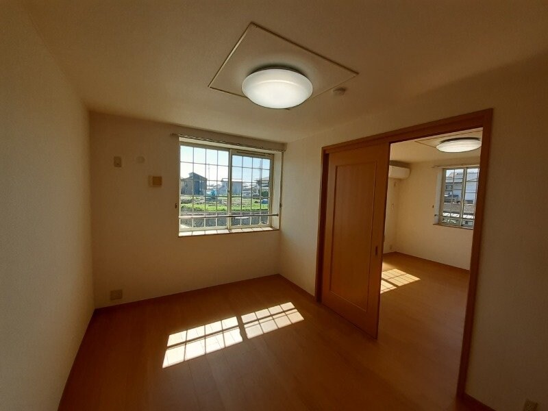 物件内観写真12　(同物件別部屋写真)