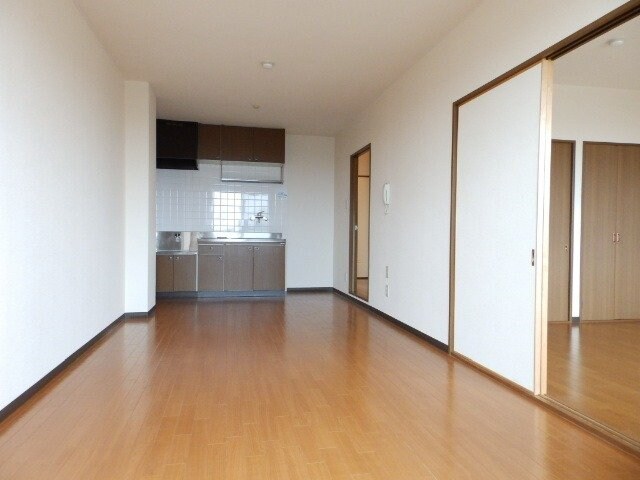 物件内観写真6　(同物件別室の画像です)