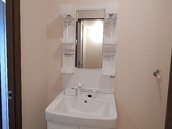 洗面所(同物件別室写真)