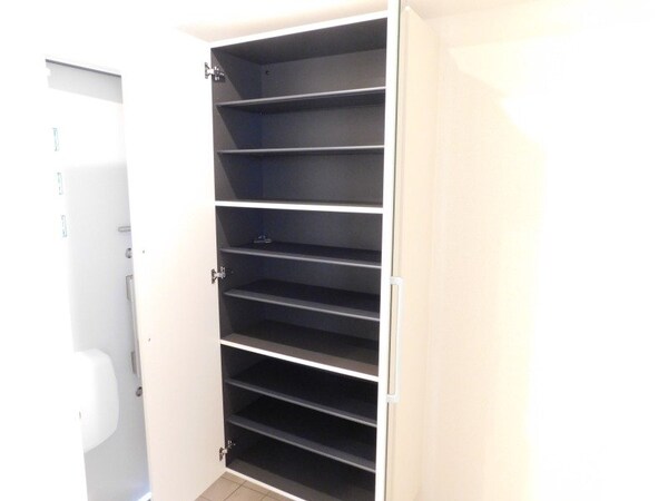 玄関(別部屋同タイプ)