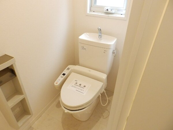 トイレ(同物件別室写真)