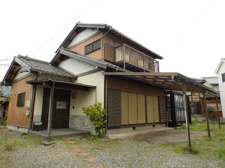 岸岡町貸家外観写真