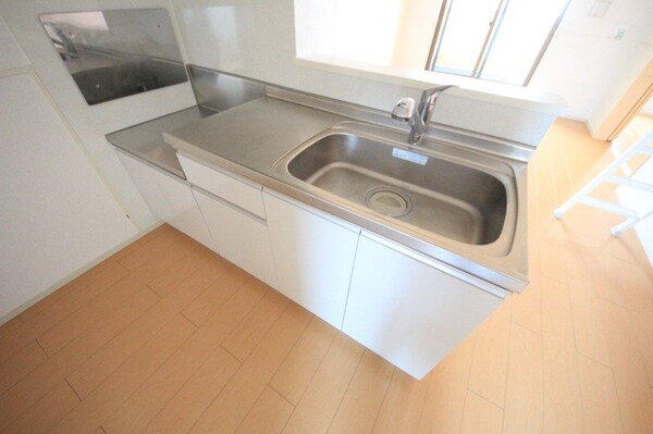 キッチン(同タイプ部屋写真です。)