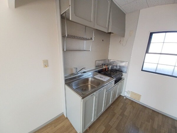キッチン(同物件別室写真)
