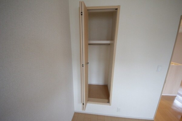 収納(同物件反転タイプの画像です)