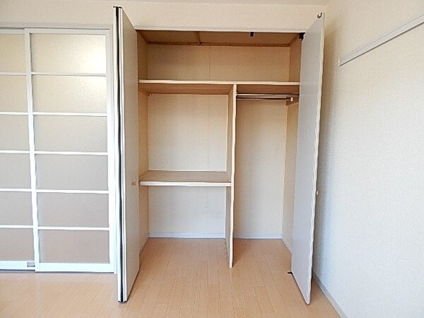 収納(同物件別部屋の物です。)