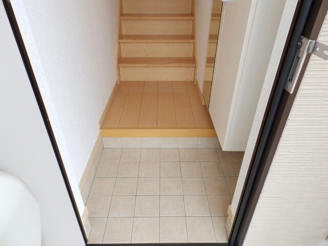 物件内観写真10　(反転部屋写真です。)