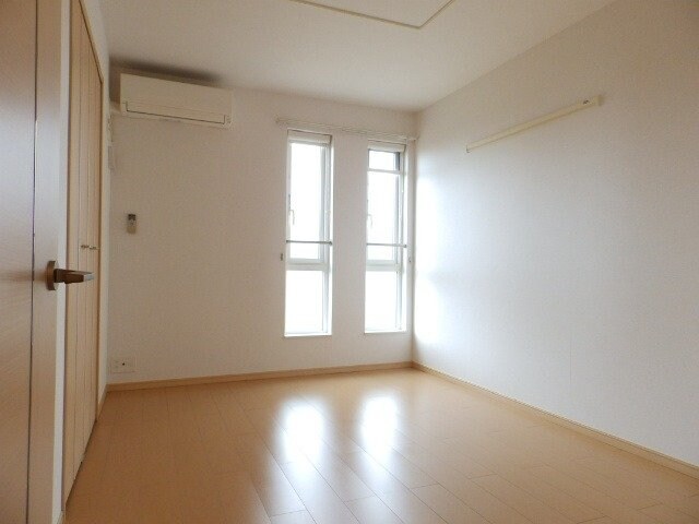 物件内観写真16　(反転部屋写真です。)