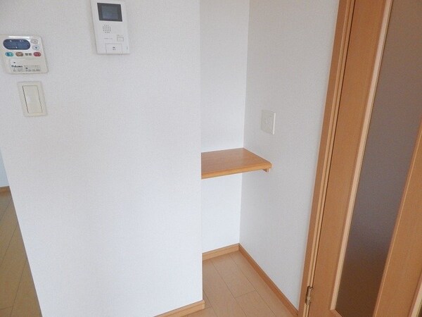 その他(同物件別室の写真です)