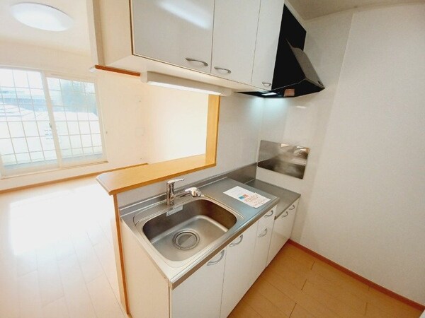 キッチン(同型部屋写真です。)