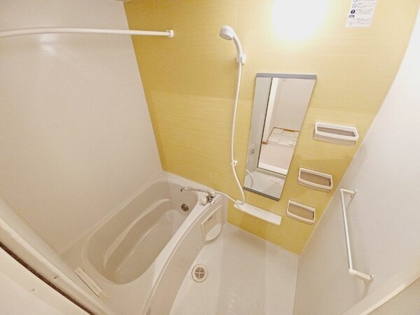バス／シャワールーム等(同型部屋写真です。)