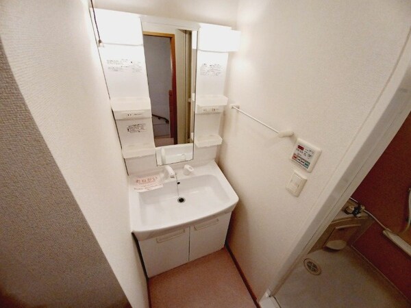 洗面所(同型部屋写真です。)