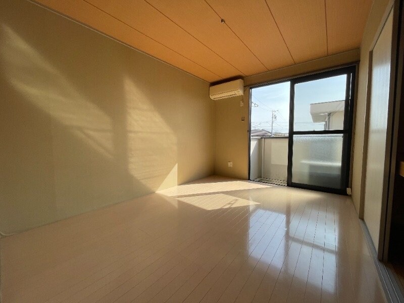 物件内観写真5　(同物件別室写真)