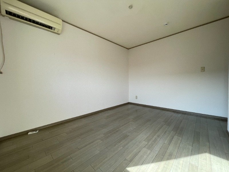 物件内観写真20　(同物件別室写真)