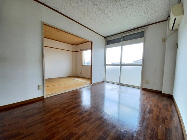 居室・リビング(同タイプのお部屋の参考写真です。)