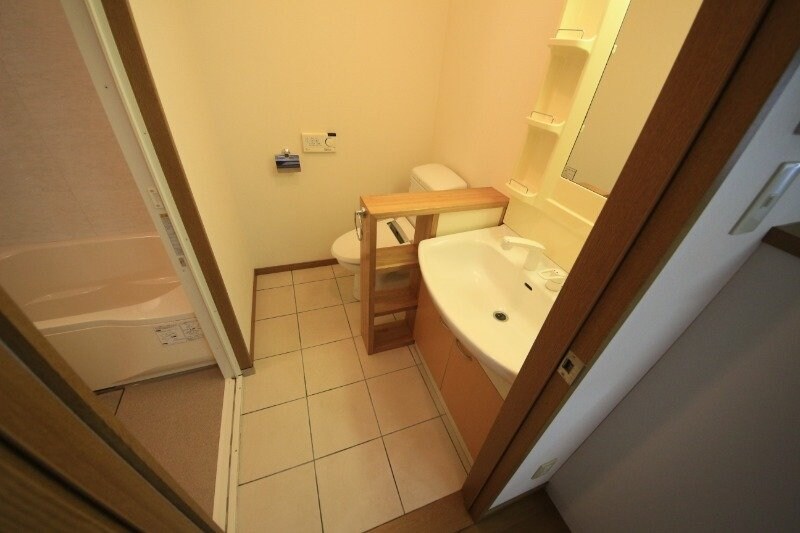 物件内観写真10　(同物件別室写真)