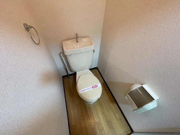 トイレ(同物件別部屋タイプ)