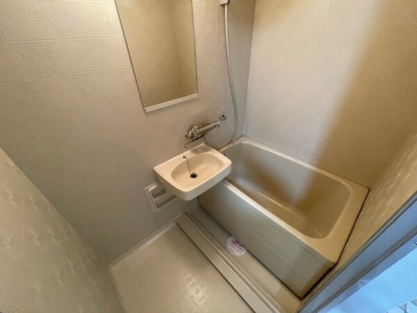 バス／シャワールーム等(同物件別部屋タイプ)