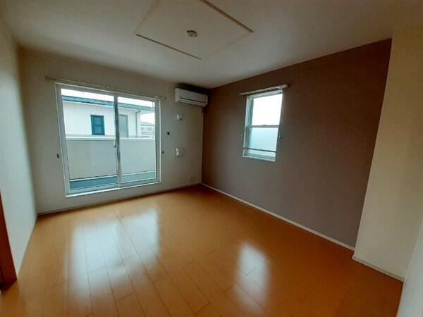 居室・リビング(同型別室のお写真です)