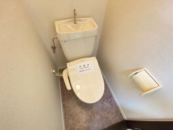 トイレ(同物件別室写真)